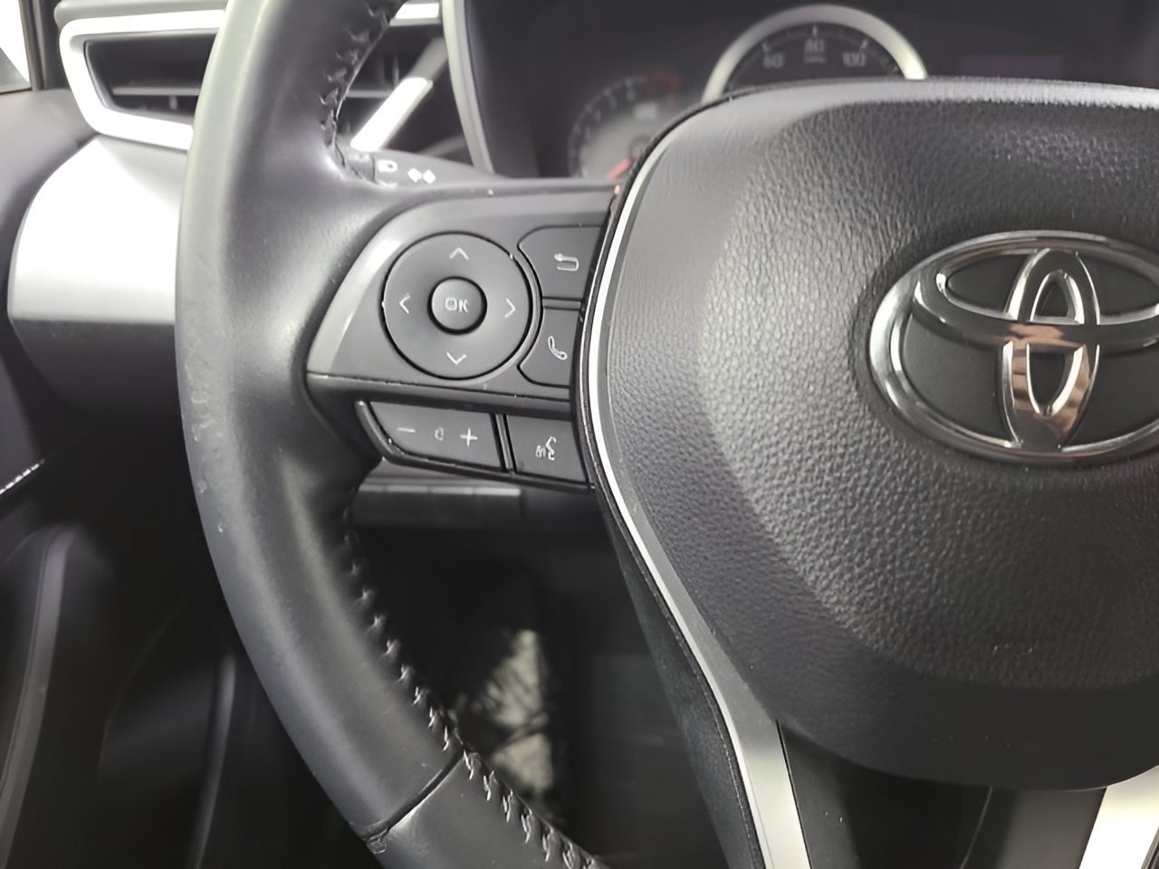 Used 2022 Toyota Corolla SE FWD image 24