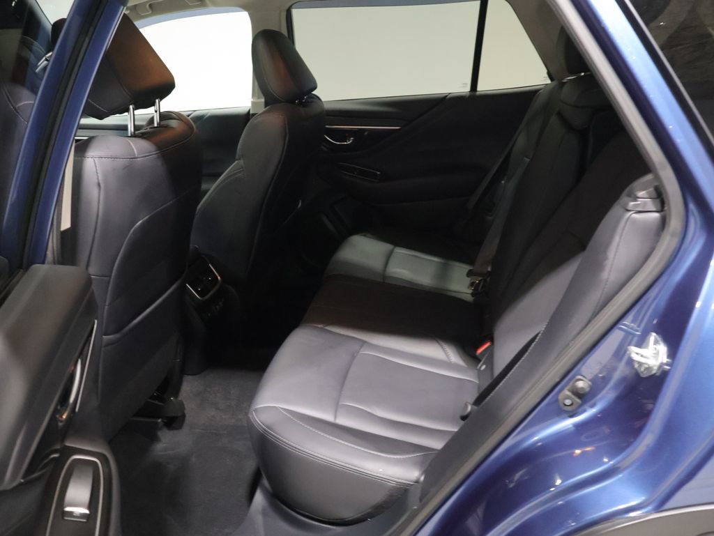 Used 2022 Subaru Outback Limited image 19