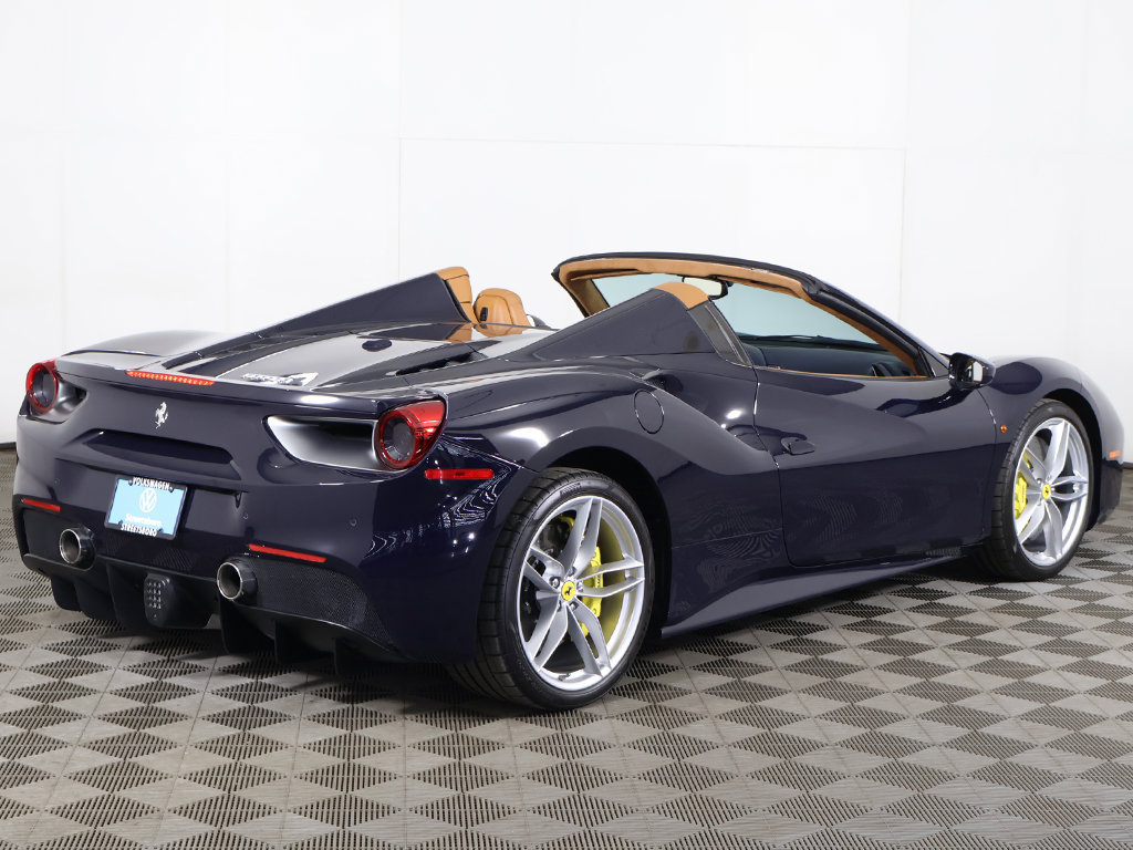 Used 2018 Ferrari 488 Spider RWD image 8