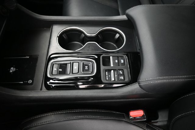 Certified 2024 Honda Pilot Touring image 20