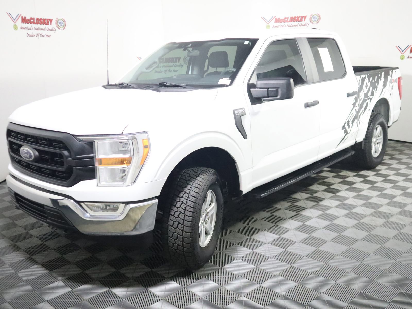 Used 2022 Ford F150 XL w/ Equipment Group 101A High AWD/4WD image 16