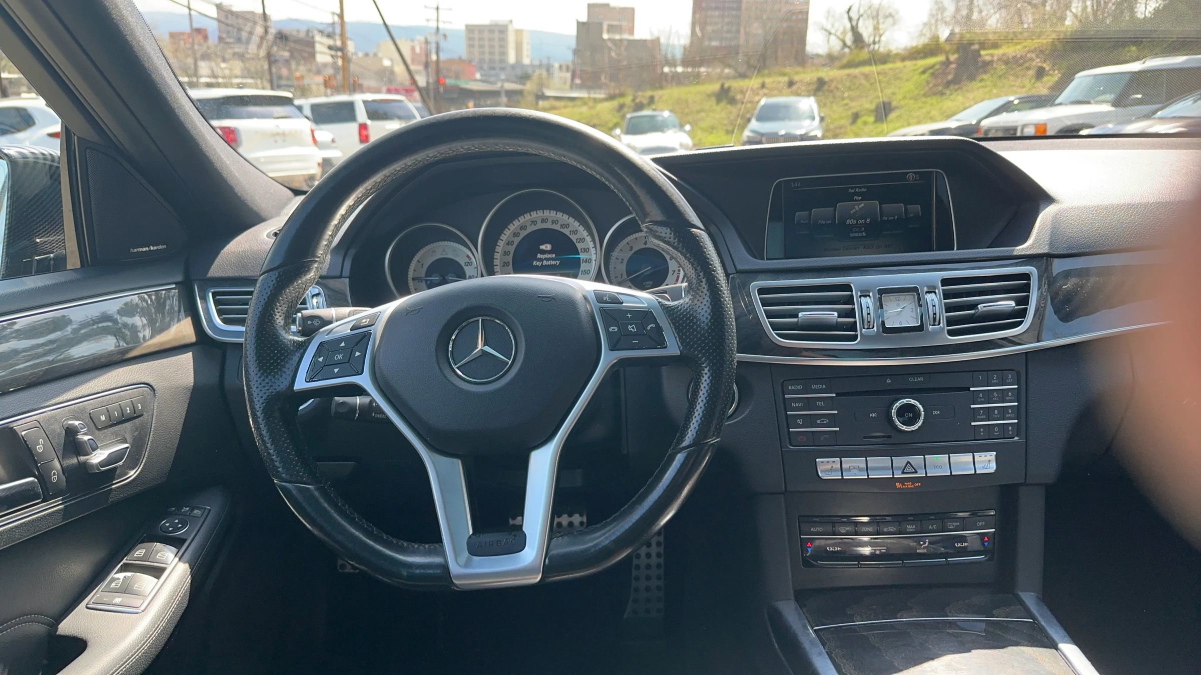 Used 2016 Mercedes-Benz E 350 4MATIC Sedan image 11