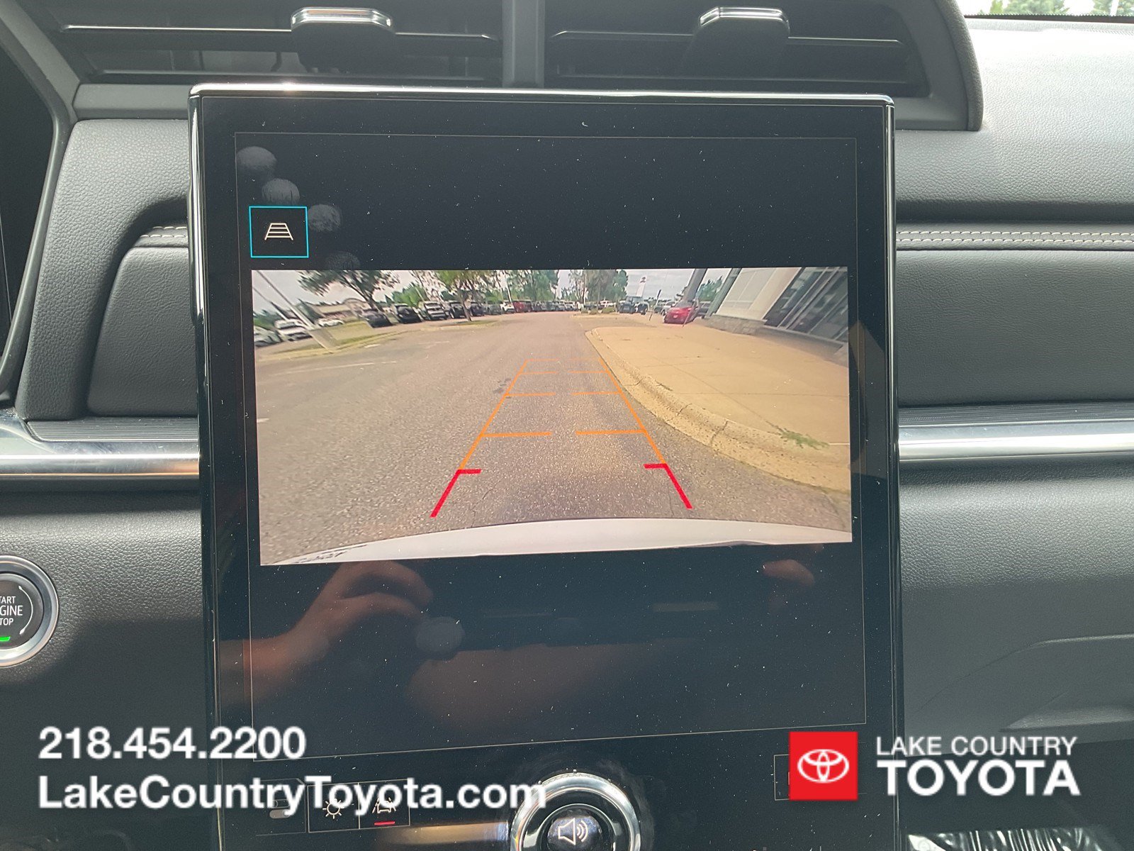 Used 2025 GMC Terrain Elevation AWD/4WD image 28