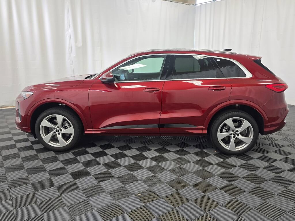 New 2025 Audi Q5 Premium Plus w/ Premium Plus image 3