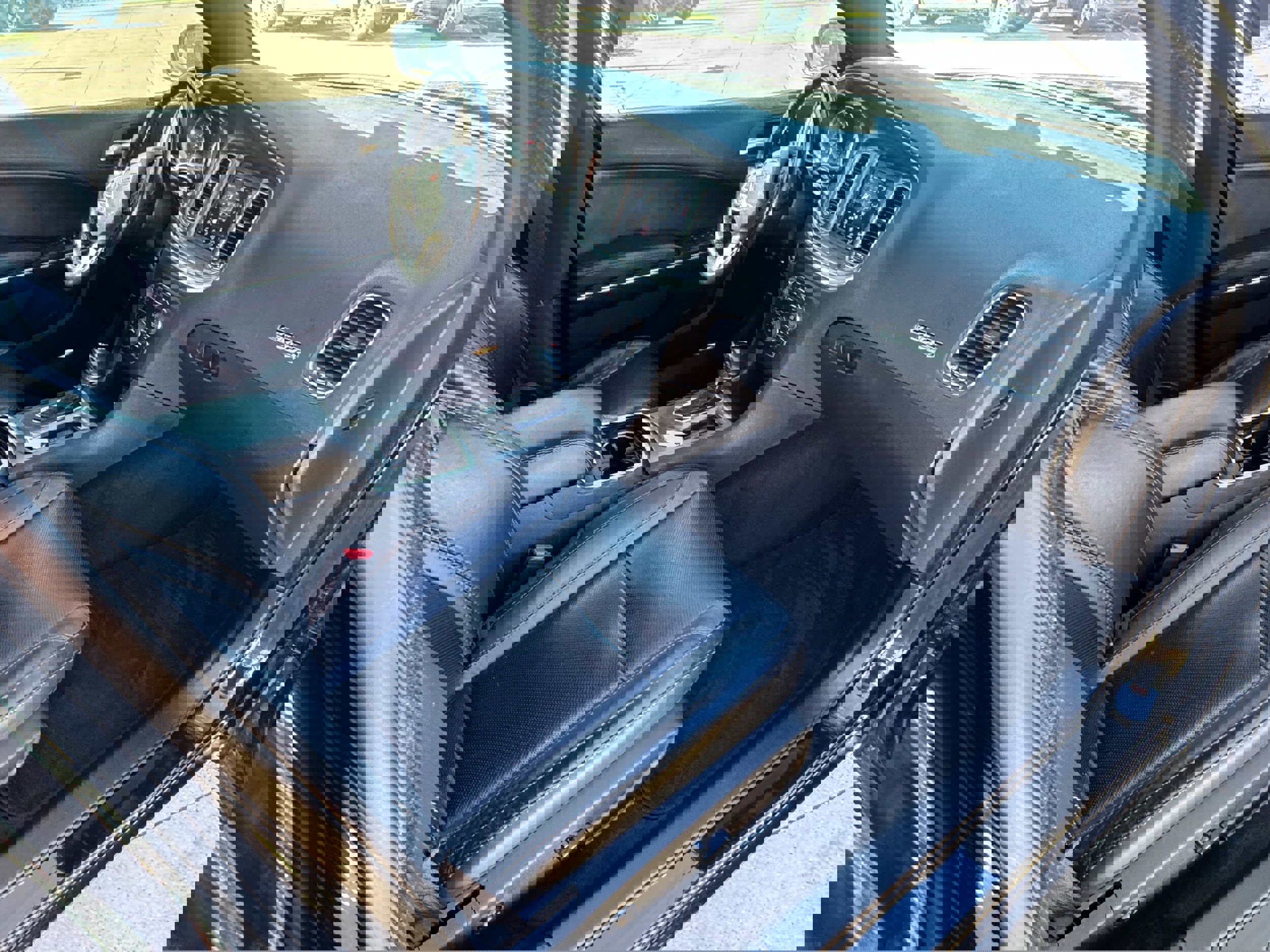 Used 2020 Dodge Charger SXT w/ Leather Interior Group image 6