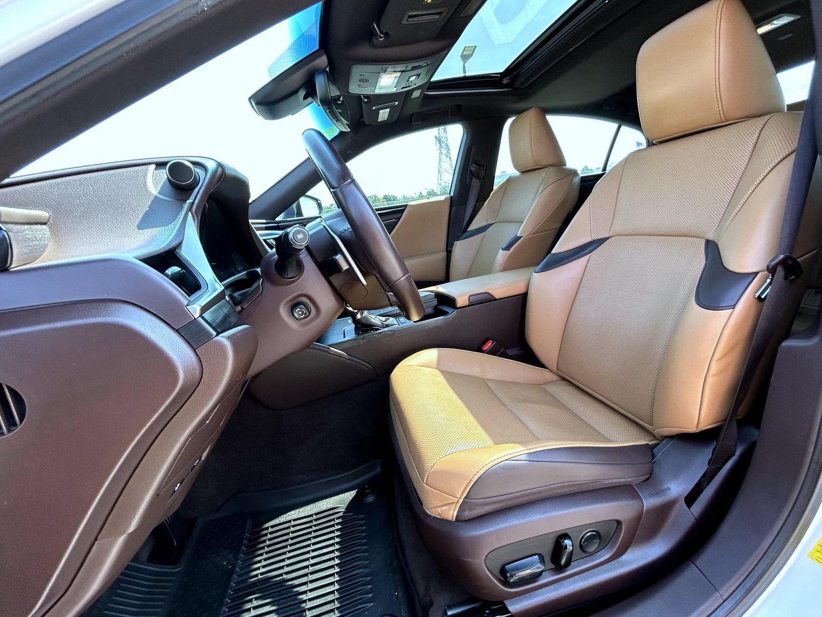 Used 2021 Lexus ES 350 w/ Premium Package FWD image 9