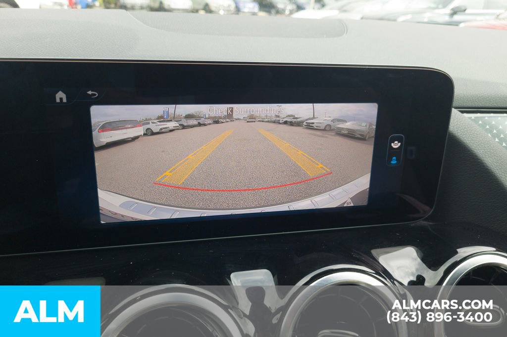 Used 2025 Mercedes-Benz GLA 250 4MATIC image 24