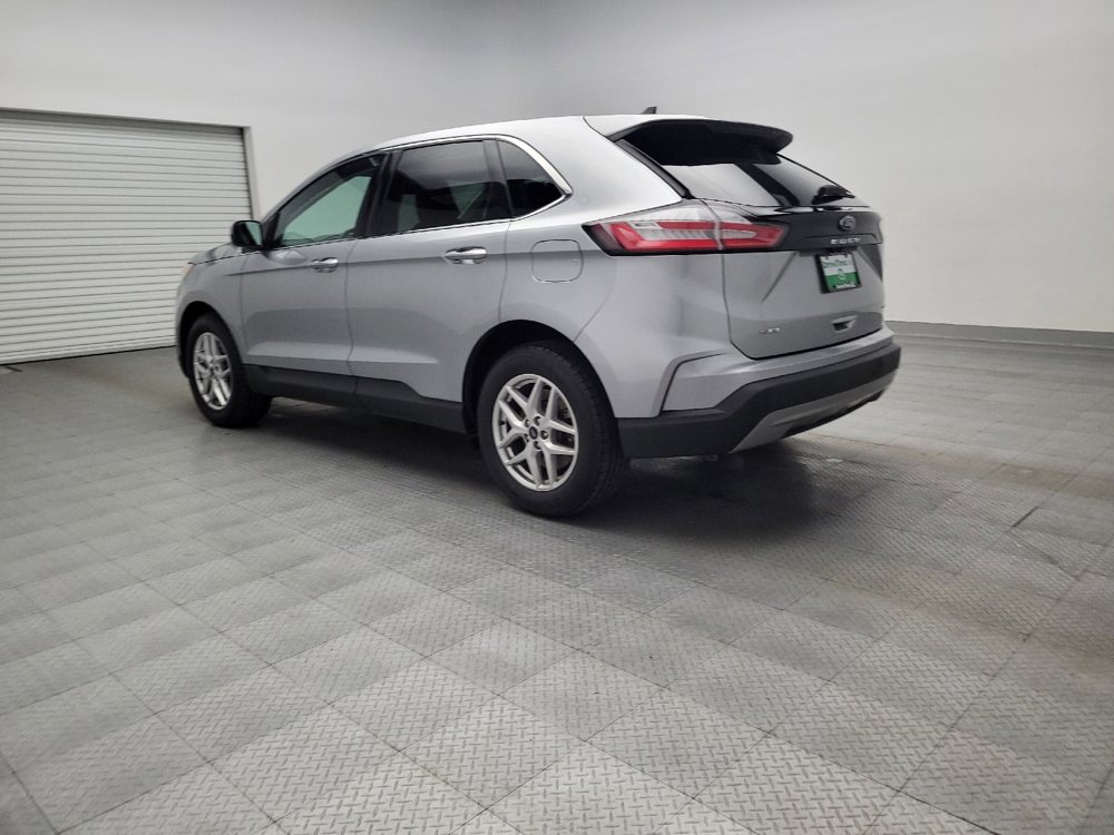 Used 2024 Ford Edge SEL image 5