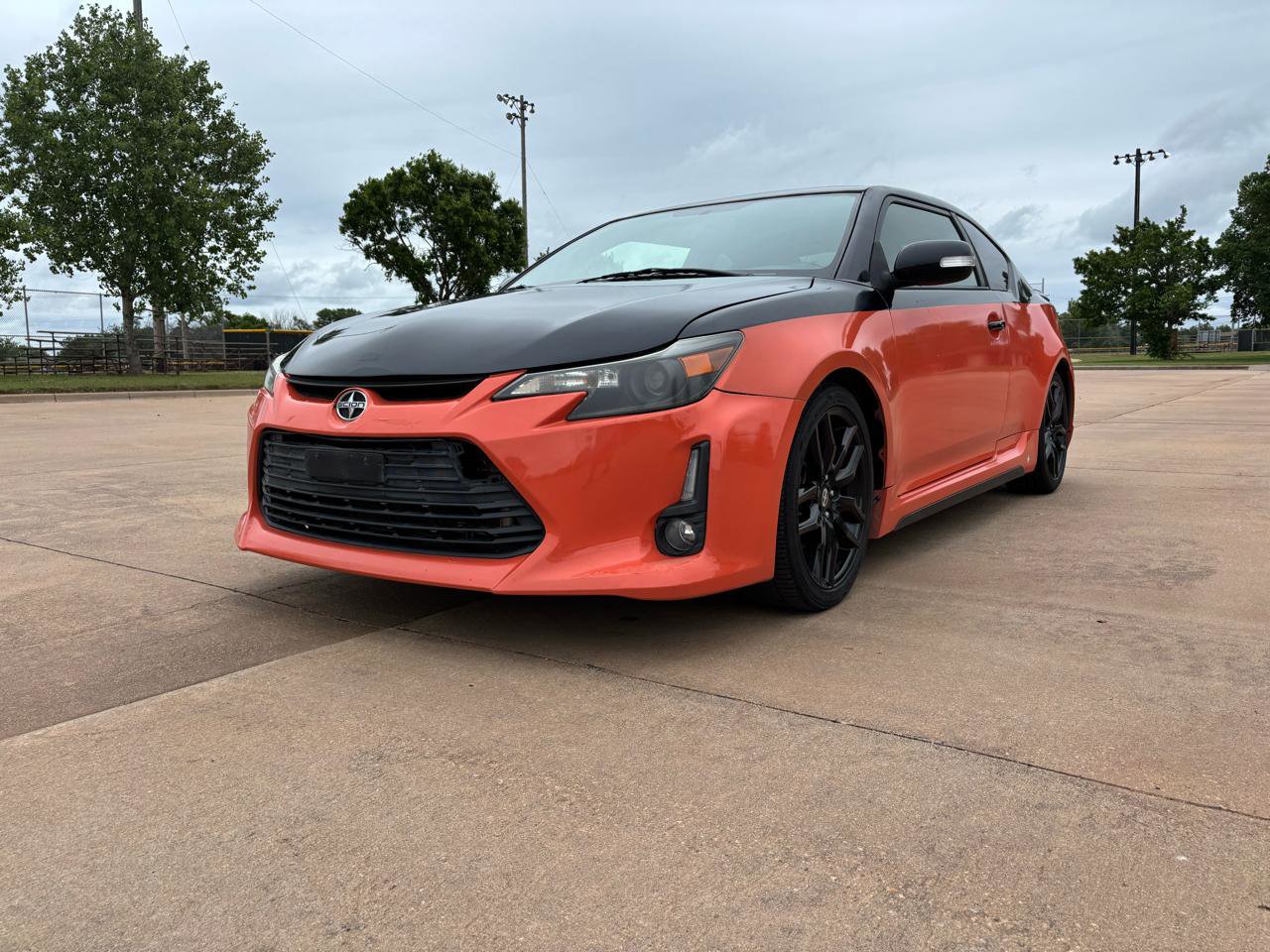 Used 2015 Scion tC FWD image 3