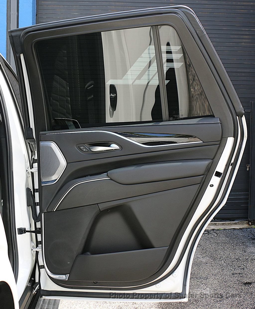 Used 2023 Cadillac Escalade V AWD/4WD image 23