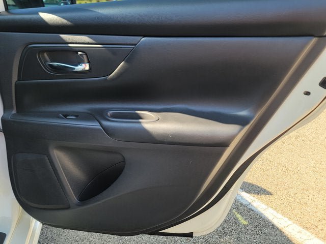 Used 2016 Nissan Altima 2.5 S w/ Power Driver Seat Package FWD image 9