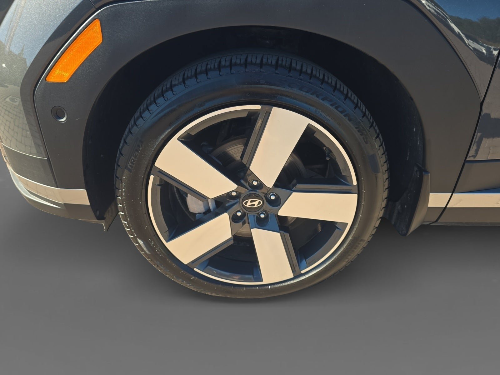 Certified 2026 Hyundai Santa Fe Limited FWD image 9