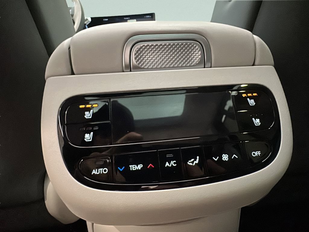 New 2026 Hyundai Ioniq 9 Calligraphy image 21