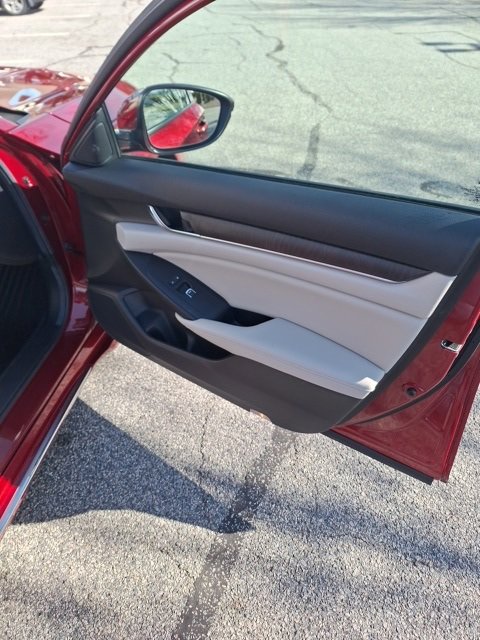 Used 2021 Honda Accord EX-L image 19