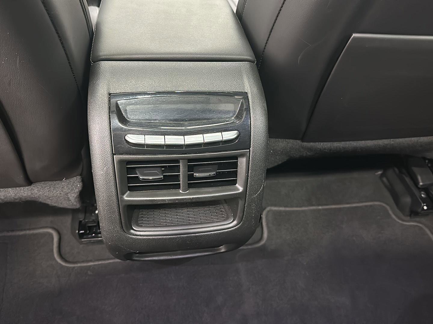 Used 2025 Cadillac XT5 Premium Luxury image 25