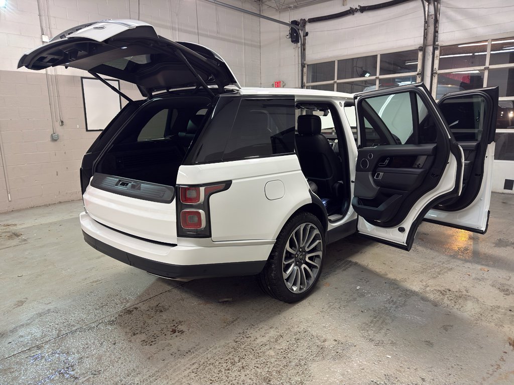 Used 2020 Land Rover Range Rover HSE image 13