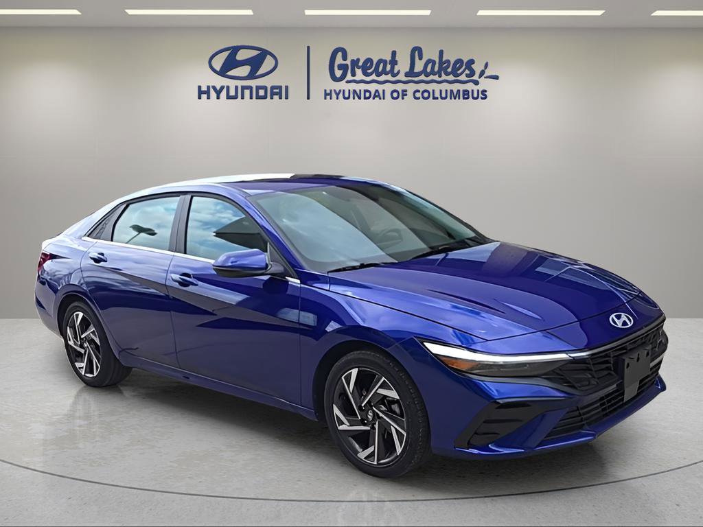 Certified 2025 Hyundai Elantra Limited FWD image 8