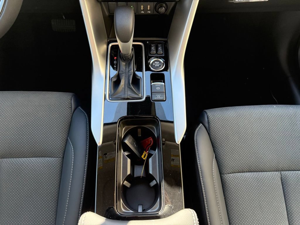 New 2026 Mitsubishi Eclipse Cross SE AWD/4WD image 17