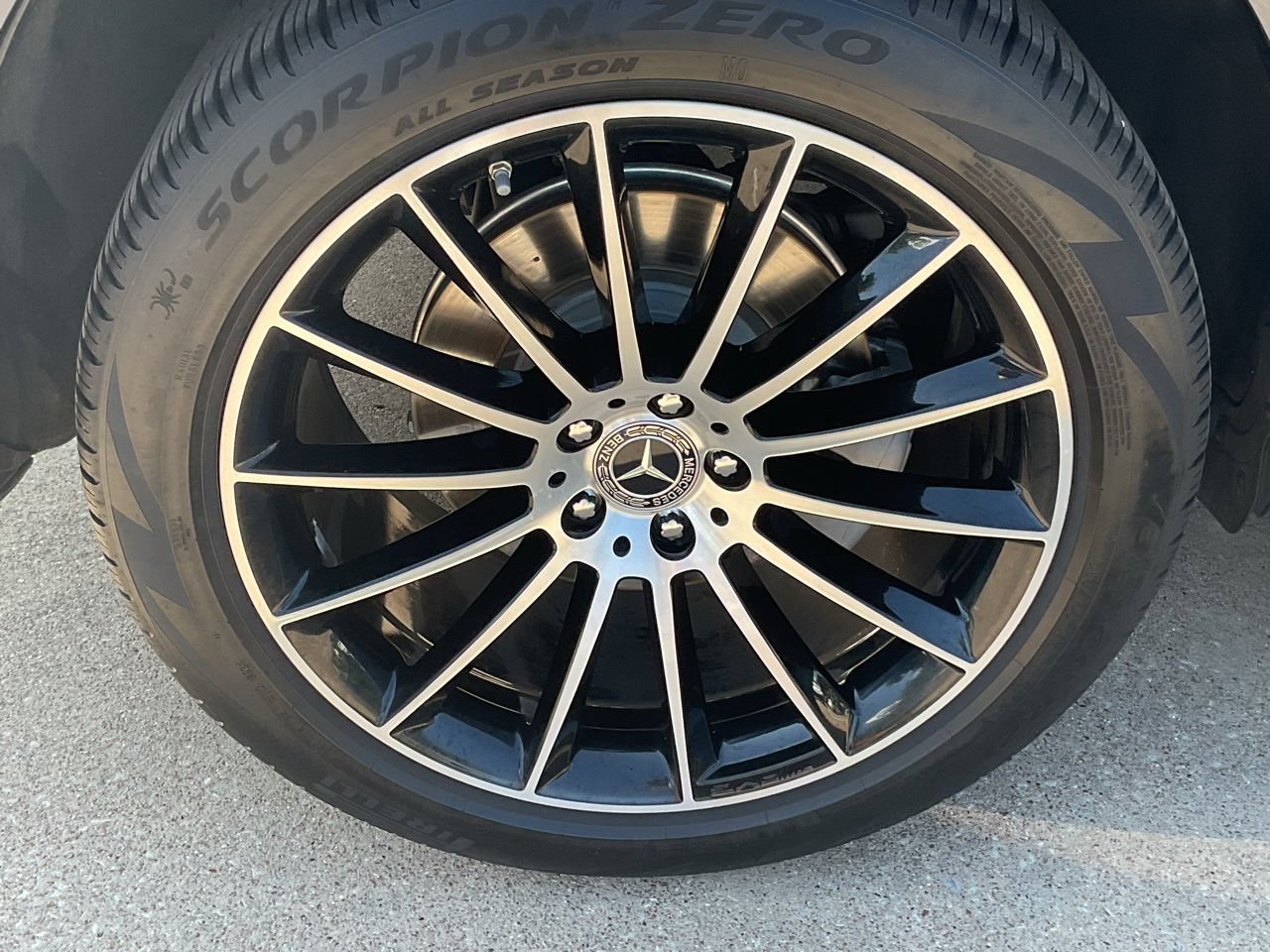 Used 2022 Mercedes-Benz GLE 450 4MATIC image 40