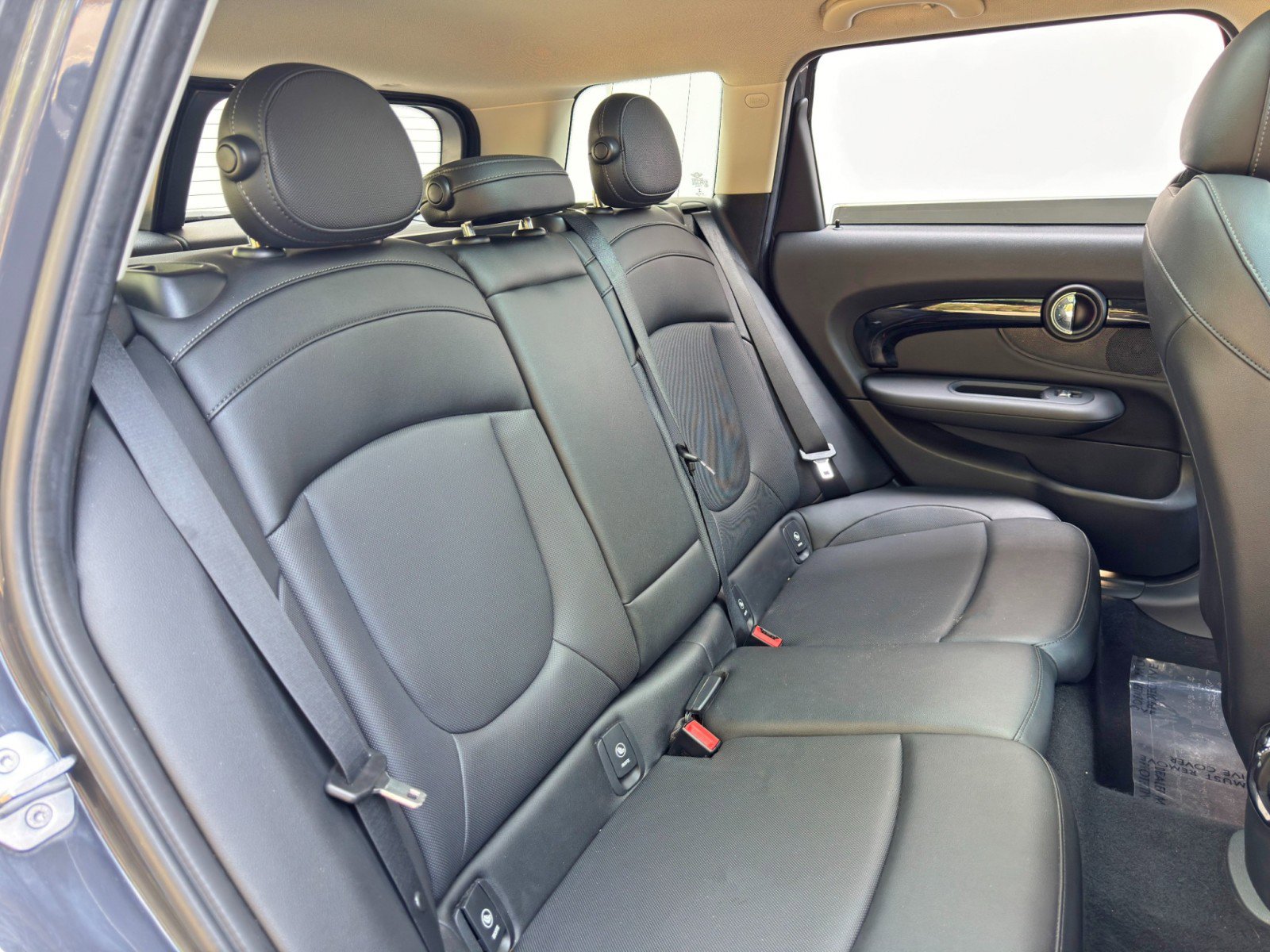 Used 2019 MINI Cooper Clubman S image 35