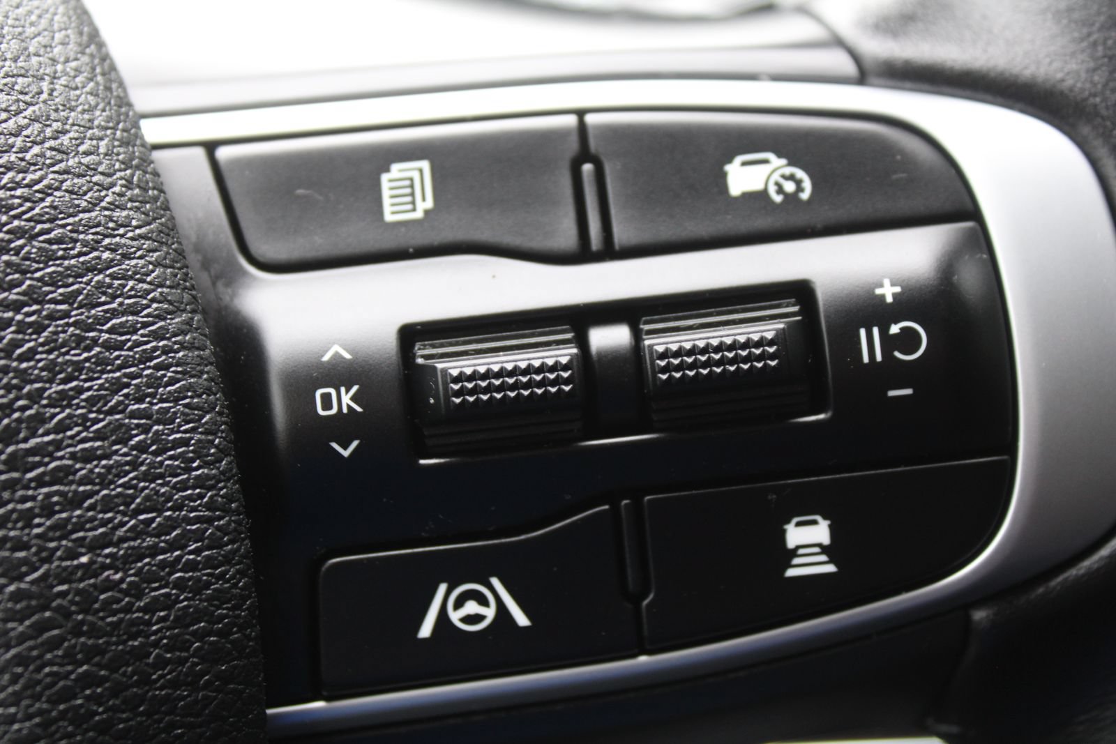 Certified 2024 Kia Sportage X-Pro Prestige AWD/4WD image 35