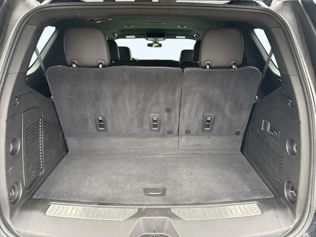 Used 2021 Chevrolet Tahoe RST w/ Luxury Package image 9