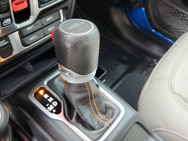 Used 2022 Jeep Gladiator Mojave w/ Cold Weather Group AWD/4WD image 19