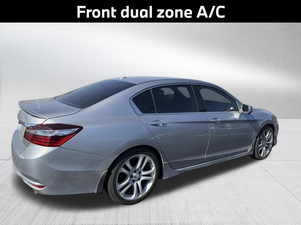 Used 2016 Honda Accord Touring image 5