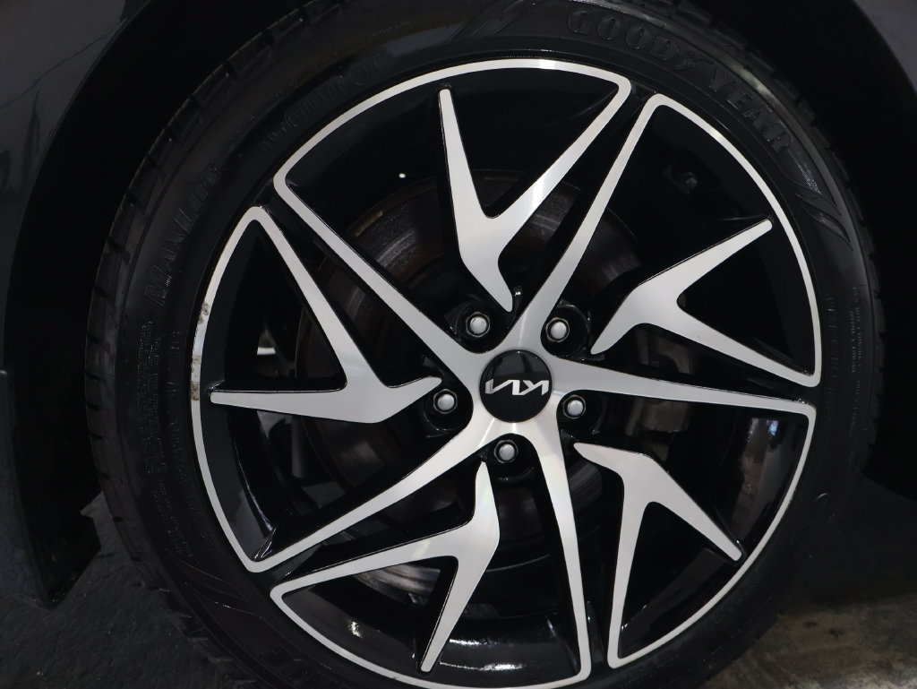 Used 2022 Kia Stinger GT-Line w/ Sun & Sound Package AWD/4WD image 33
