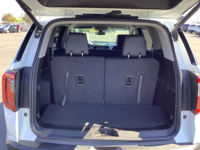 Used 2023 GMC Acadia AT4 w/ Technology Package image 30