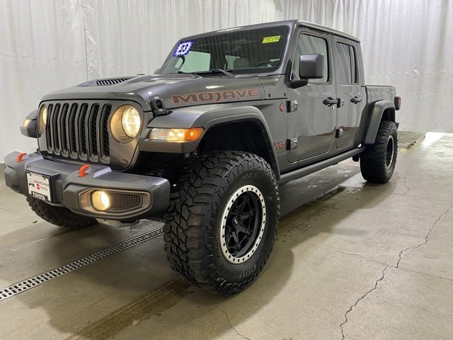 Used 2023 Jeep Gladiator Mojave w/ Cold Weather Group image 23