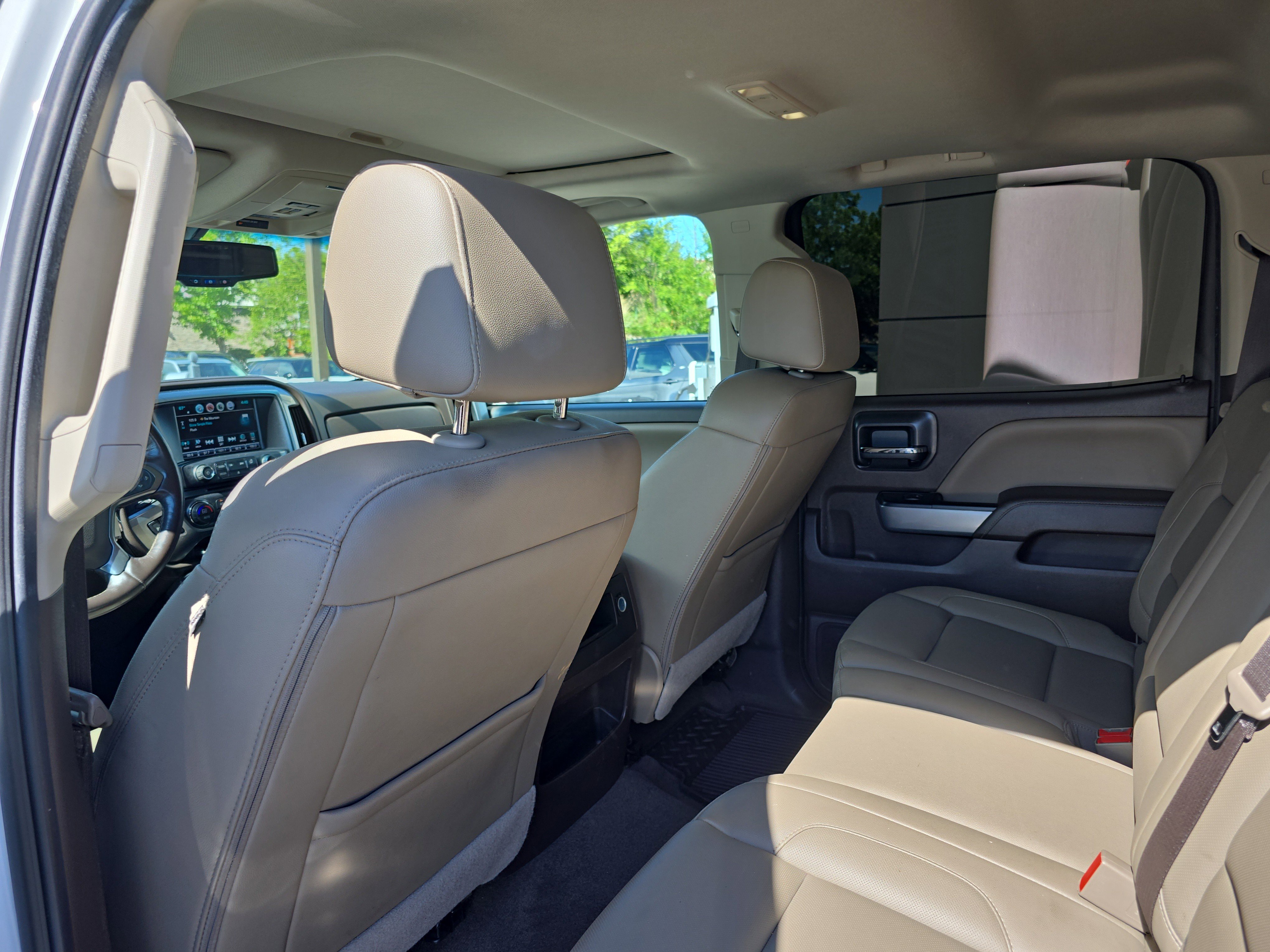 Used 2018 Chevrolet Silverado 1500 LTZ Z71 w/ LTZ Plus Package AWD/4WD image 16