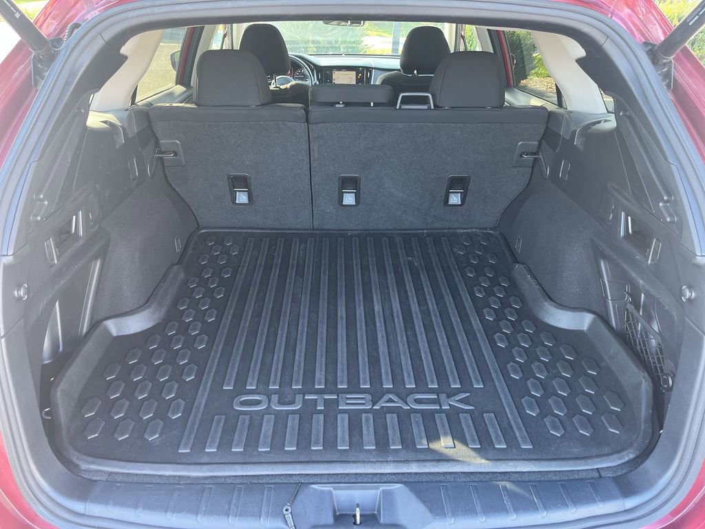 Used 2020 Subaru Outback Premium image 28