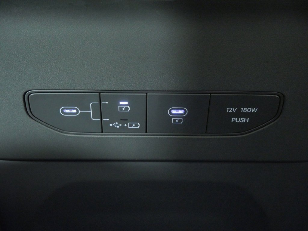 Used 2024 Kia EV9 Land AWD/4WD image 36