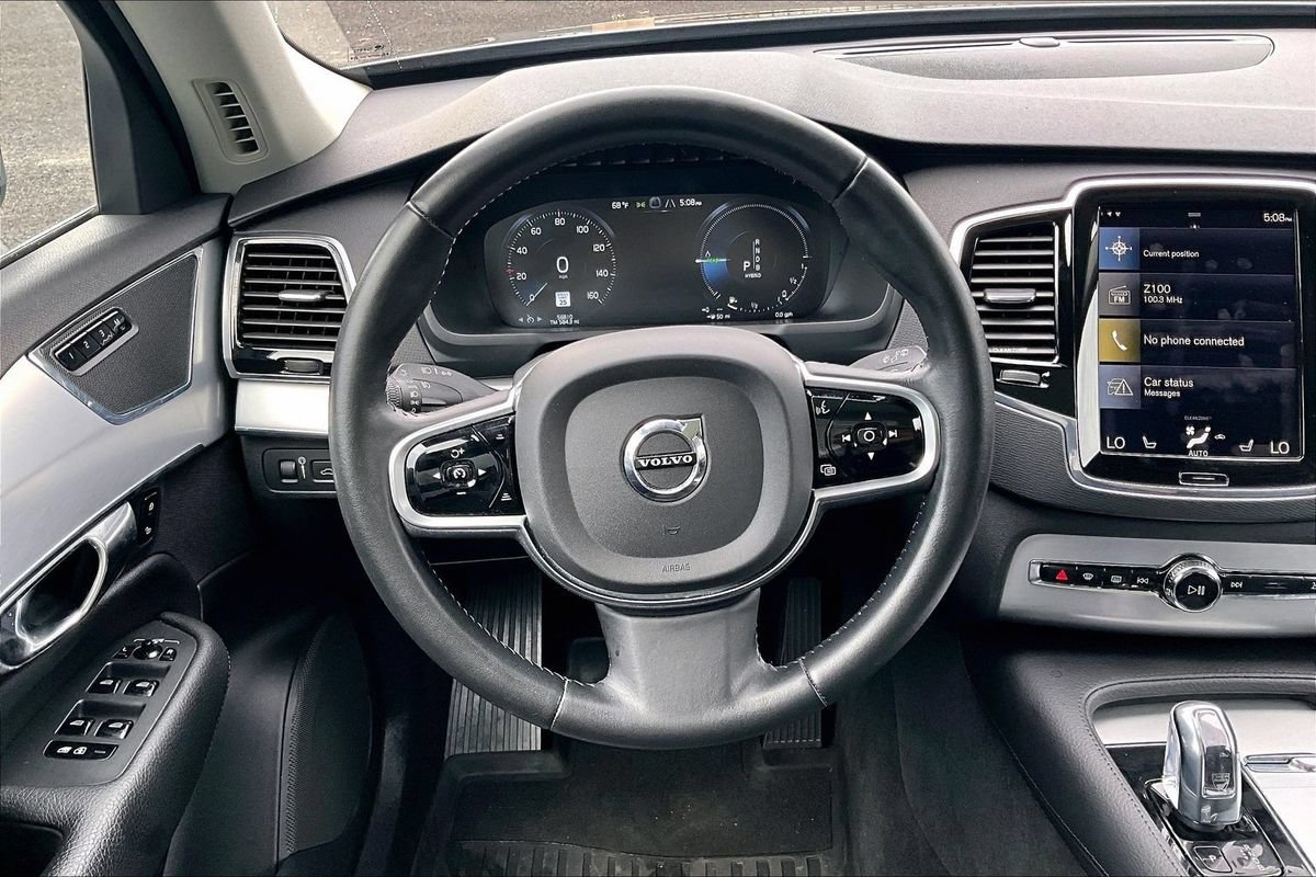 Used 2016 Volvo XC90 T8 Momentum w/ Vision Package AWD/4WD image 19