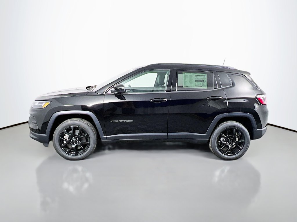 New 2026 Jeep Compass Latitude AWD/4WD image 4