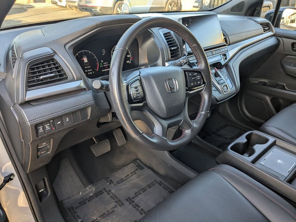 Used 2025 Honda Odyssey Sport-L image 13