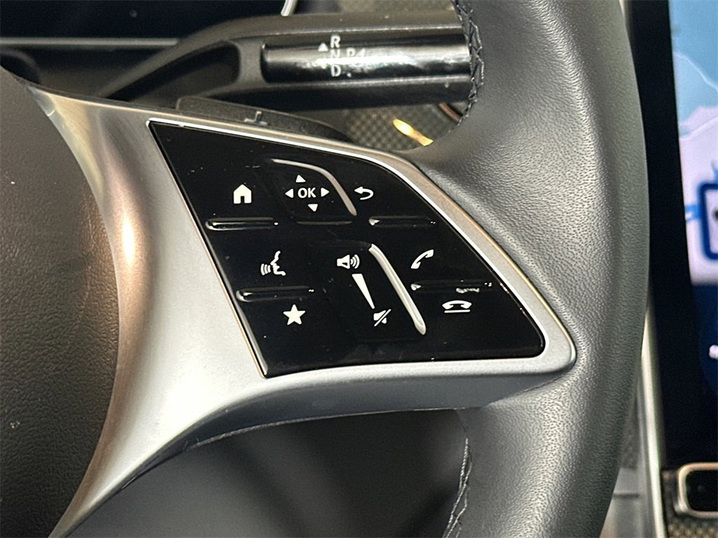 Certified 2025 Mercedes-Benz GLC 300 image 28