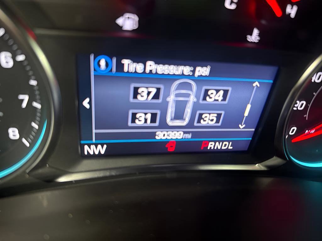 Used 2023 Chevrolet Equinox LT AWD/4WD image 23