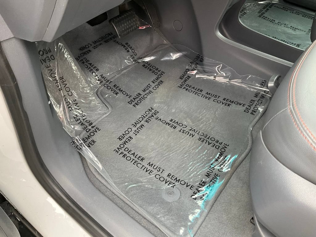 Used 2017 Chevrolet Bolt Premier FWD image 19