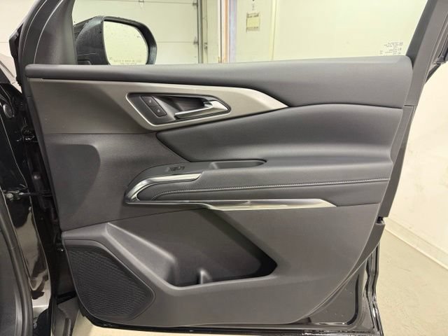 New 2026 Chevrolet Traverse LT w/ Midnight/Sport Edition FWD image 29