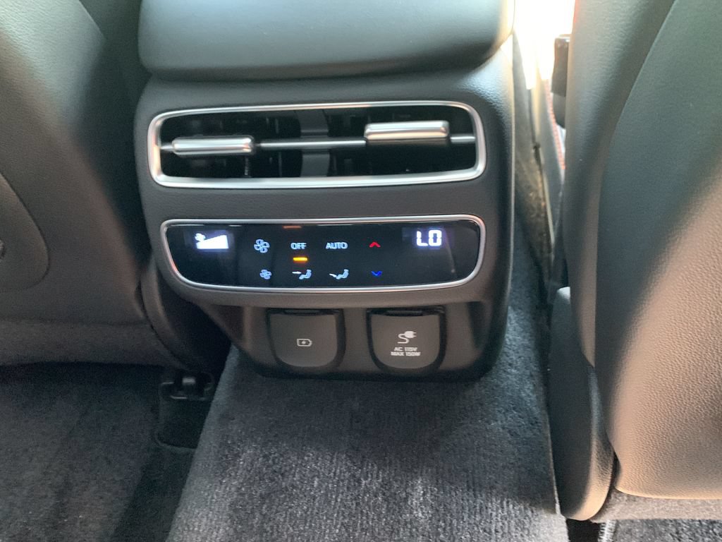 Certified 2026 Genesis GV70 2.5T Sport Prestige AWD/4WD image 38