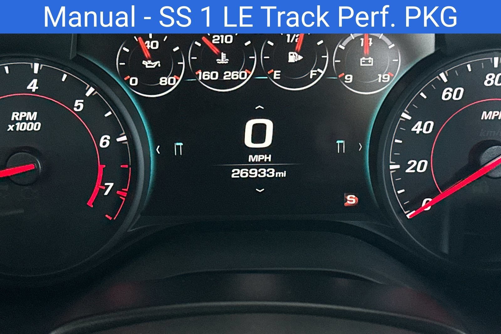 Used 2018 Chevrolet Camaro SS RWD image 32