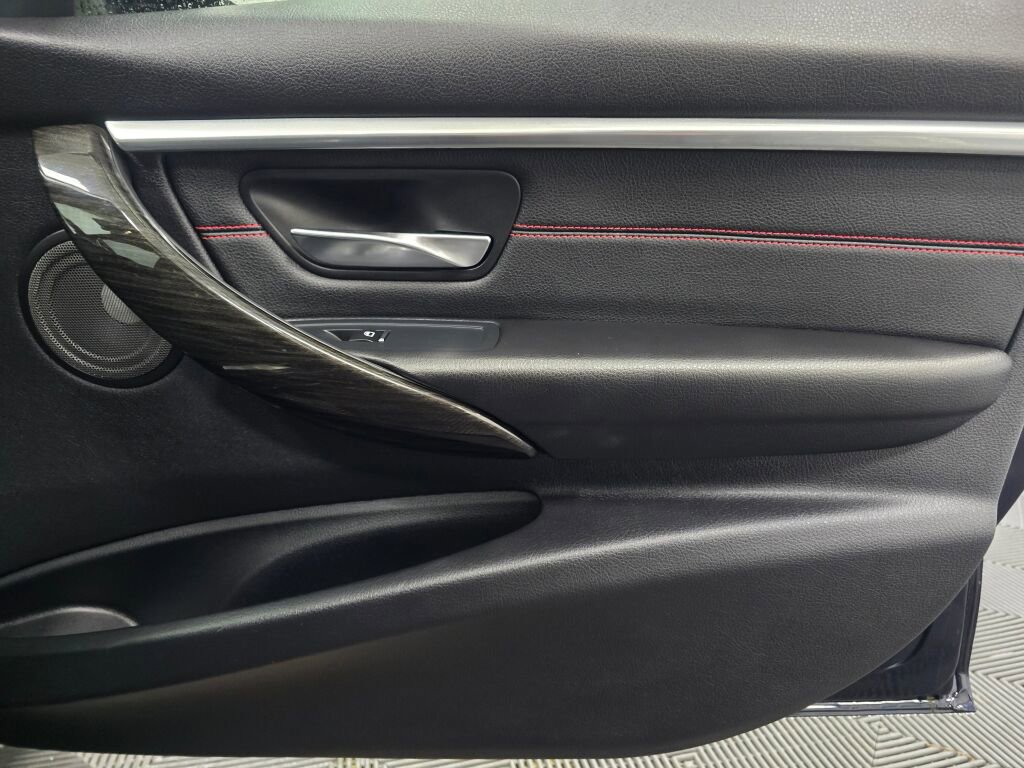 Used 2017 BMW 340i xDrive Sedan image 22