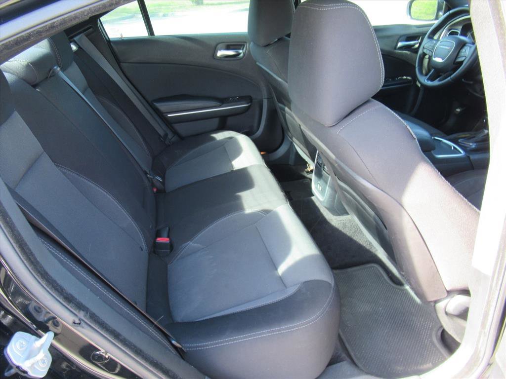 Used 2015 Dodge Charger SE w/ Power Sunroof Group image 28