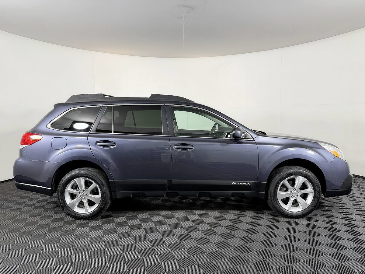 Used 2014 Subaru Outback 2.5i Limited w/ Moonroof Package AWD/4WD image 7