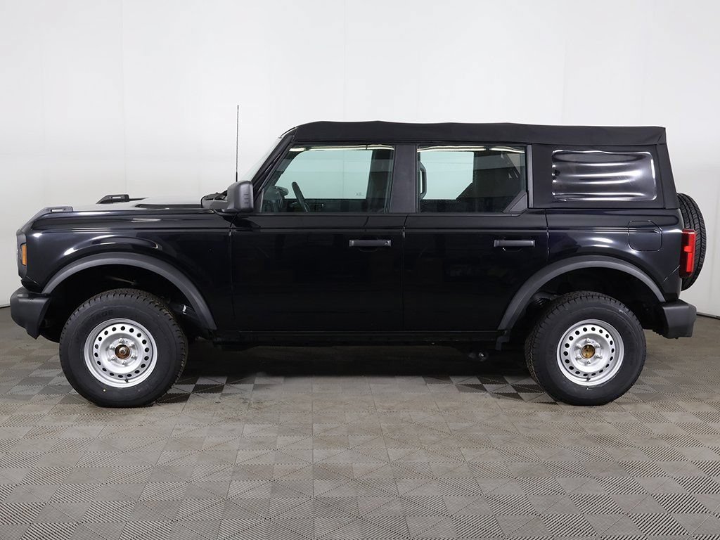 Used 2023 Ford Bronco 4-Door AWD/4WD image 14