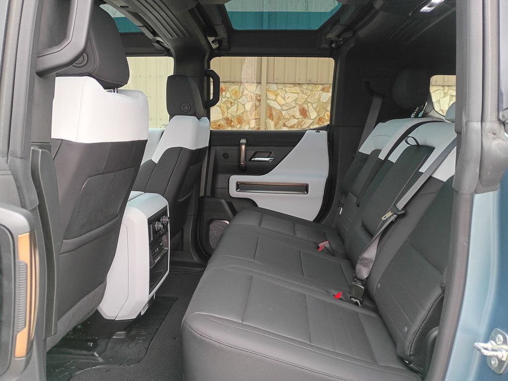 Used 2024 GMC Hummer EV 3X w/ Omega Edition AWD/4WD image 18