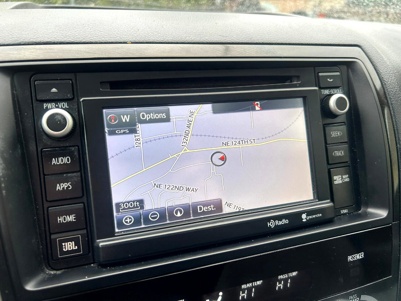 Used 2014 Toyota Sequoia Platinum image 23