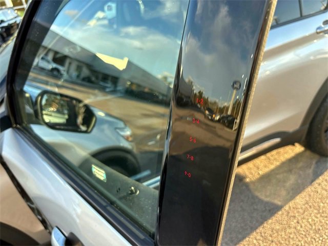 Used 2020 Ford Explorer Limited image 9